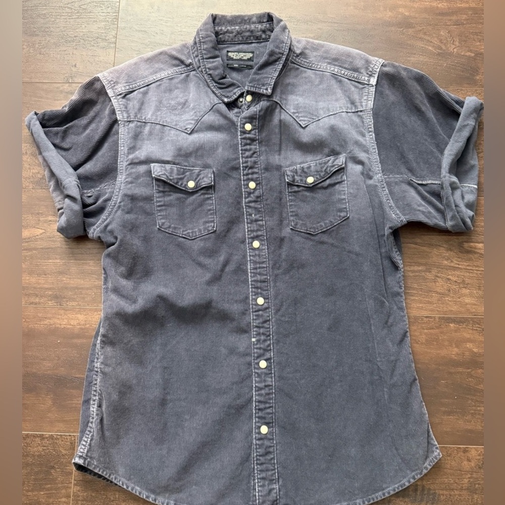 Men's Western-Style Gray Denim Short Sleeve Snap Button Shirt
